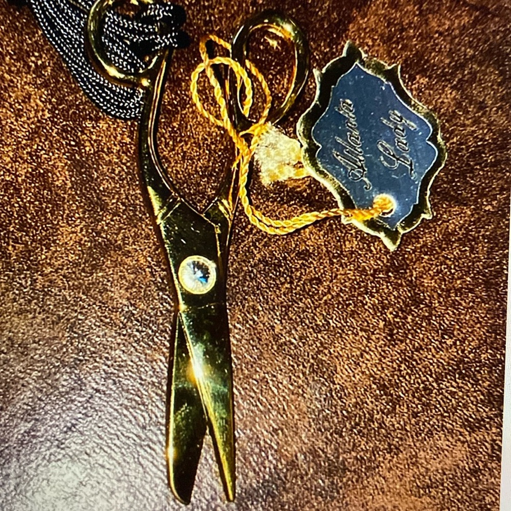 Costume scissor charm